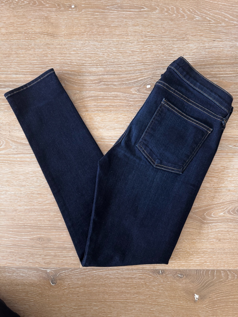 Veronica Beard Brooke Mid-Rise Skinny Jeans in Deep Blue Wash - Picture 6 of 7